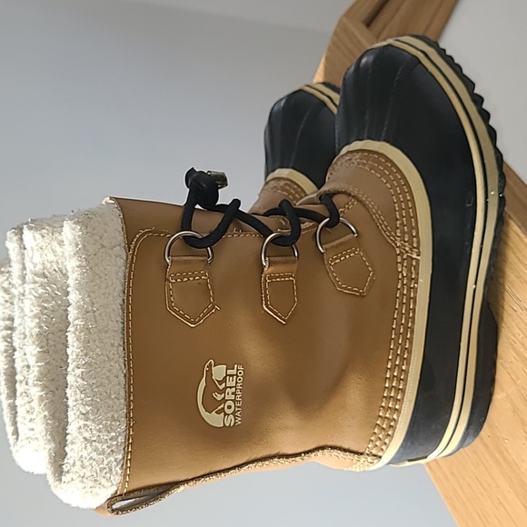 Sorel Waterproof Boots - Picture 1 of 8